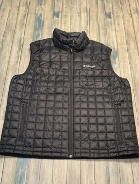 Men's Omni Heat Columbia Puffer Vest Size XL